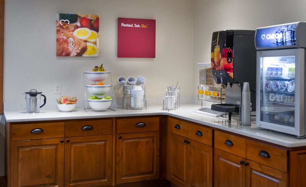 Holiday Inn Express & Suites Hayward by IHG - photo 62