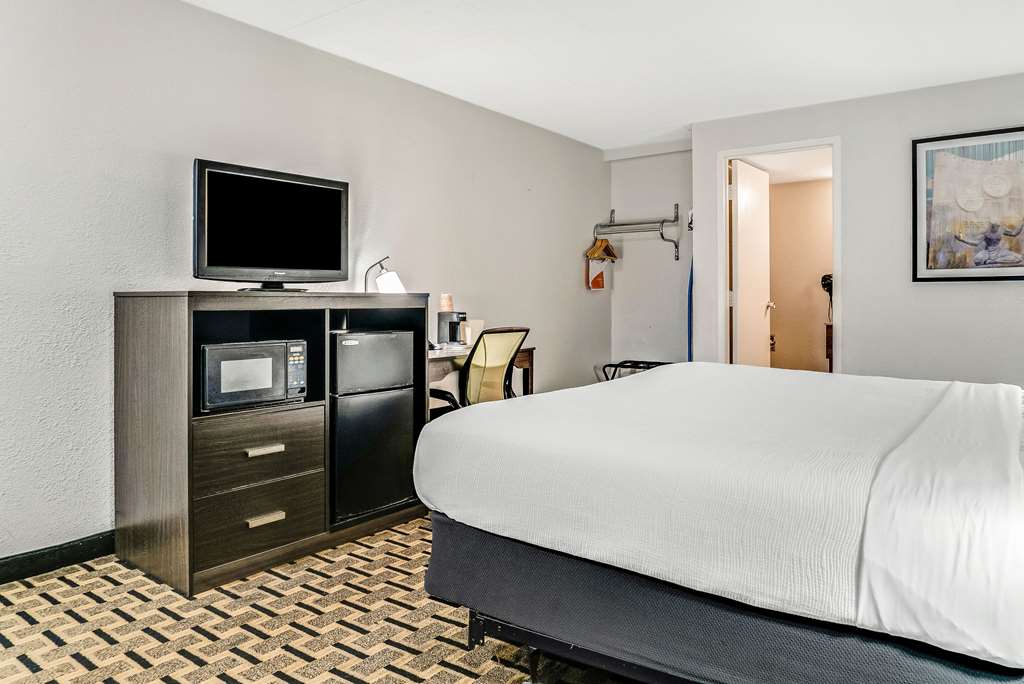 Quality Inn Detroit Downtown - photo 17