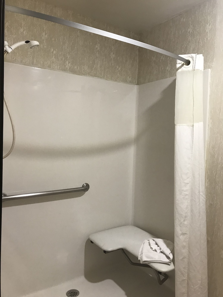 Americas Best Value Inn & Suites St. Louis St. Charles Inn - photo 20