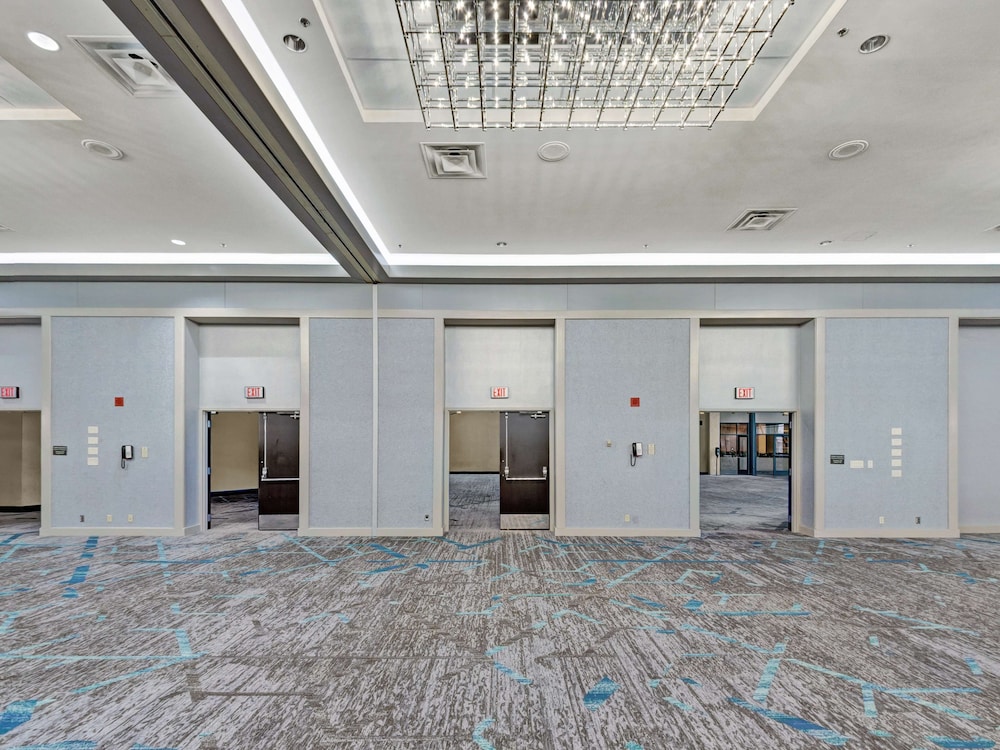 DoubleTree by Hilton Hotel St. Paul Downtown - photo 45