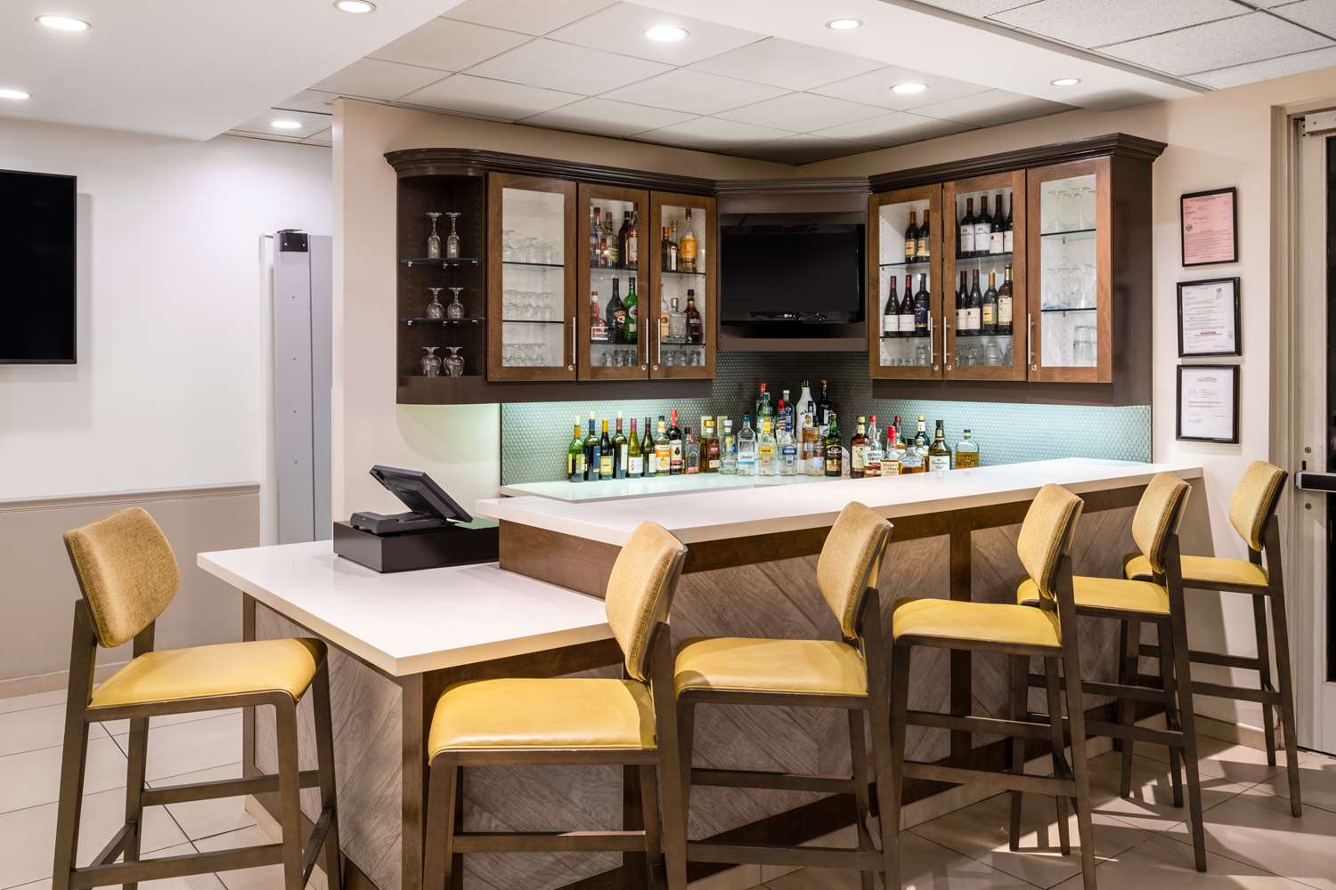 Hilton Garden Inn Bakersfield - photo 7