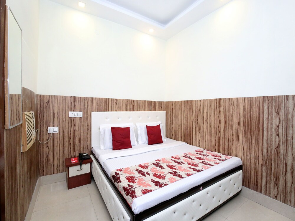 OYO 12163 Hotel Aaryan in Bathinda, India