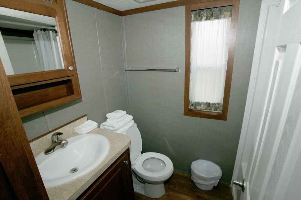 Arrowhead Resort Campground - photo 26