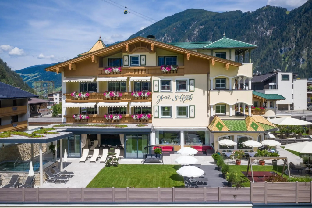 Hotel St. Georg - carbon neutral hotel in Mayrhofen