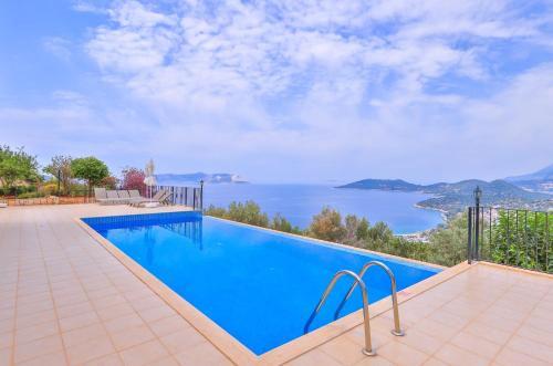Penthouse The Grand Kas — 4-Star Luxury Hotel in Kas, Turkey