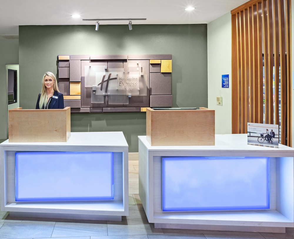 Holiday Inn Express Hotel & Suites Orange by IHG - photo 35