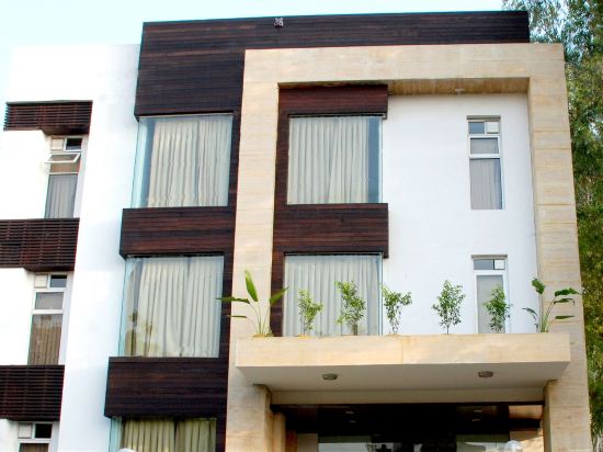P.K. Boutique Hotel - last minute hotel in Noida