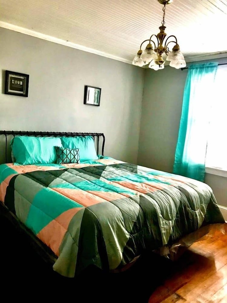 Bella's Boutique Hotel - photo 5