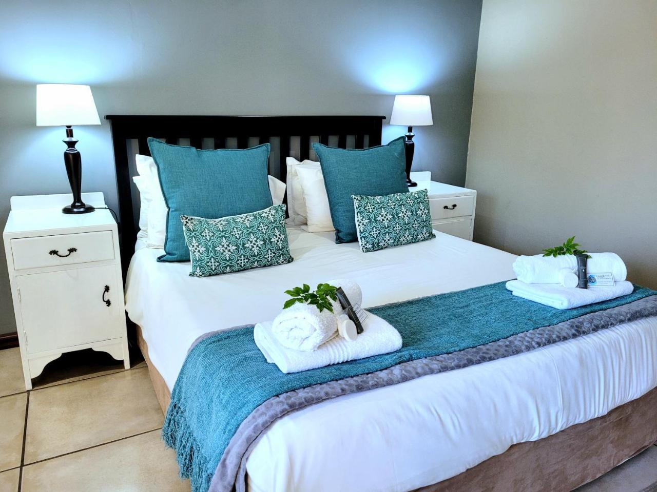Suite 14 Deja' Blu Bed and Breakfast East London — 4-Star Luxury Hotel in East London, South Africa