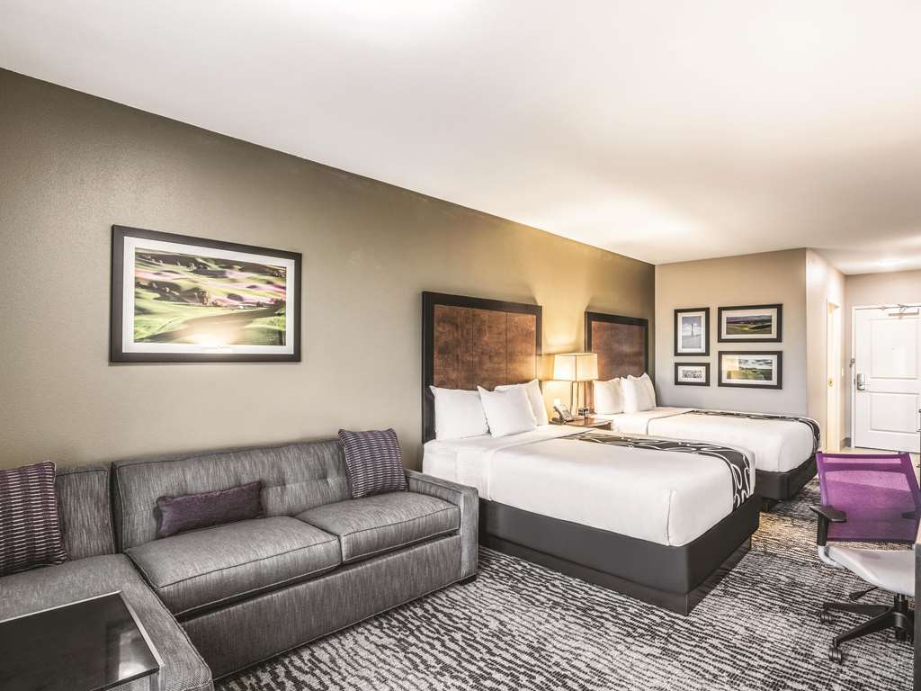 La Quinta Inn & Suites by Wyndham Walla Walla - photo 17