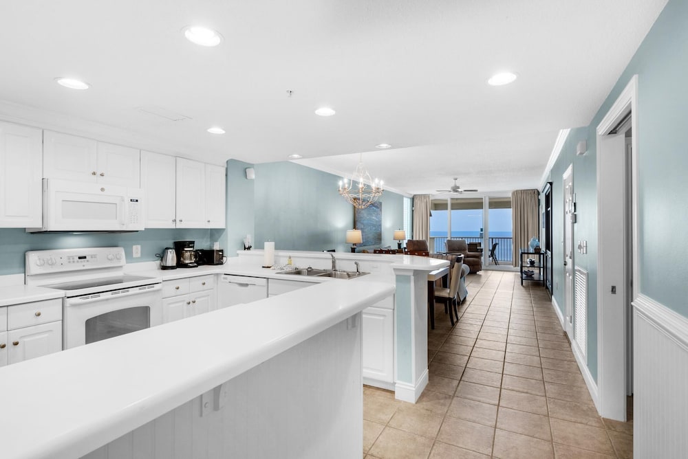 Majestic Beach Towers 2 1509 - photo 14