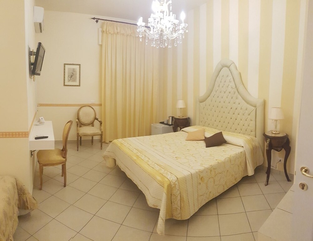 La Rosa dei Venti B&B — 4-Star Luxury Hotel in Marina Di Gioiosa Ionica, Italy