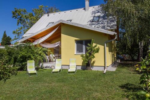 Holiday home in Balatonbereny 42284 — 4-Star Luxury Hotel in Balatonbereny, Hungary