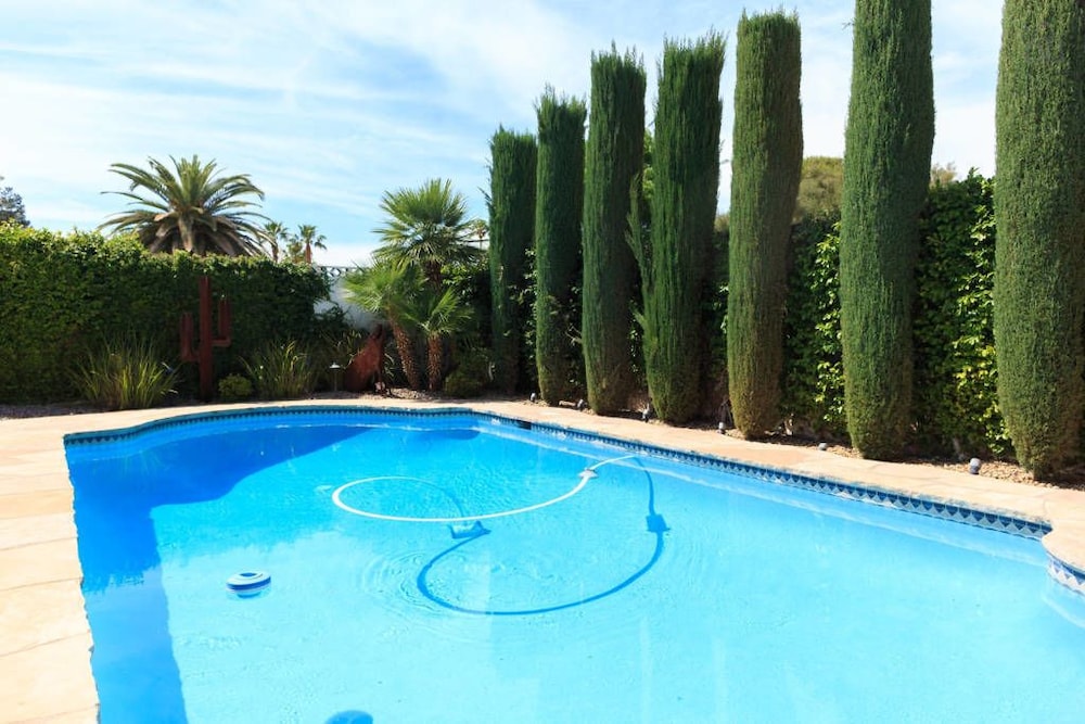 Luxurious 4BR 9m to Las Vegas Strip - photo 19