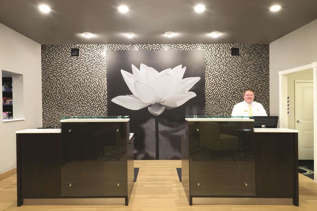 La Quinta Inn & Suites by Wyndham Billings - photo 7