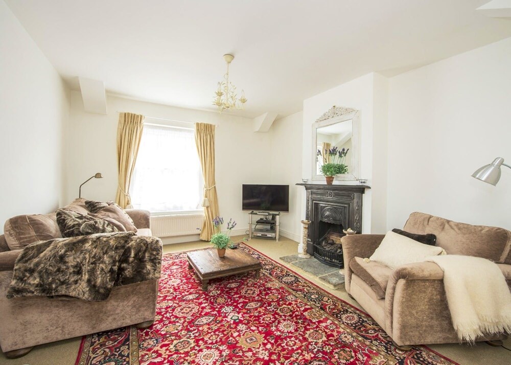 The Apartment Sherborne — 4-Star Luxury Hotel in Sherborne, United Kingdom