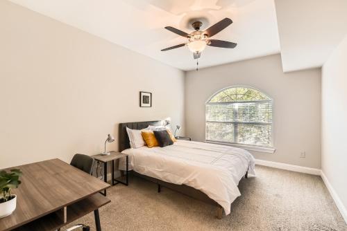 Crest at Midtown 4505 l 1 Bedroom 1 Bathroom — 4-Star Luxury Hotel in Atlanta, United States