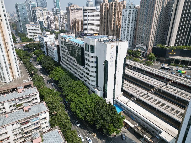 Paco Hotel Shenzhen Luohu Port Branch in Shenzhen, Hong Kong