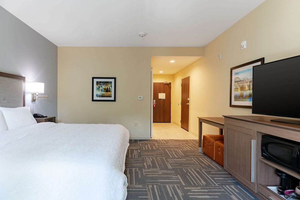 Hampton Inn Wetumpka - photo 16