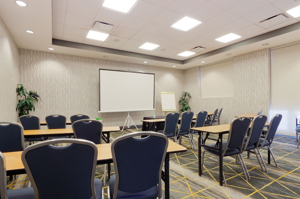 Holiday Inn Hotel & Suites Phoenix Airport By Ihg - photo 52
