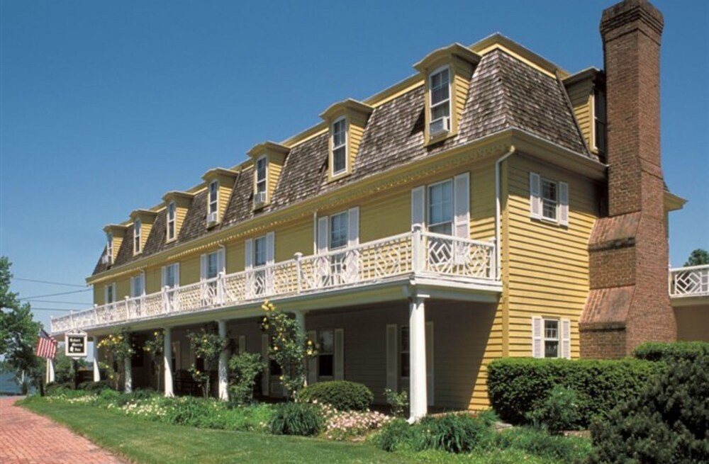Robert Morris Inn A Waterfront Country Inn - photo 22
