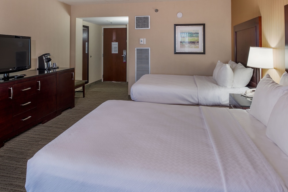 Crowne Plaza St. Louis Airport by IHG - photo 22
