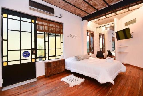 Palermo Hermoso departamento con patio — 4-Star Luxury Hotel in Buenos Aires, Argentina