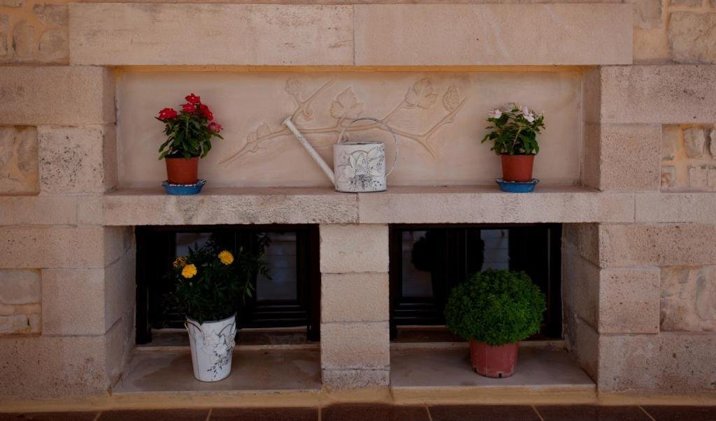 Erontas - carbon neutral hotel in Unknown City