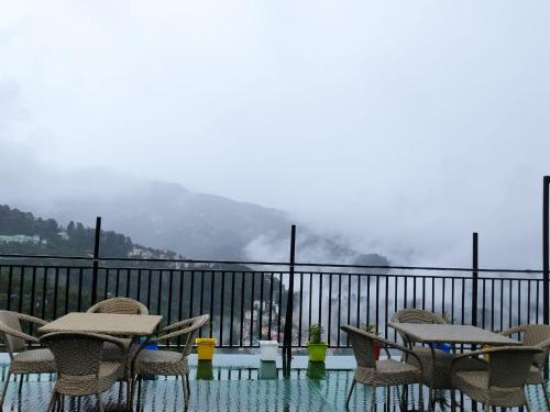 Hotel Regency with parking in Shimla, India