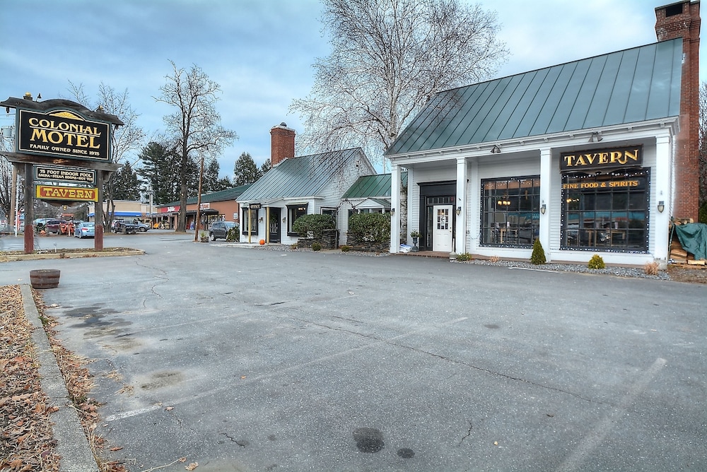 Colonial Motel And Spa - photo 48