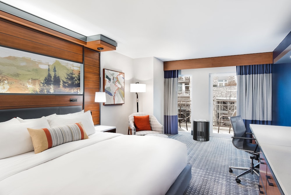 The Heathman Hotel — hotel in Kirkland