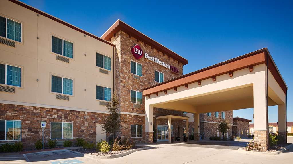 Best Western Plus Fort Worth Forest Hill Inn & Suites - featured photo