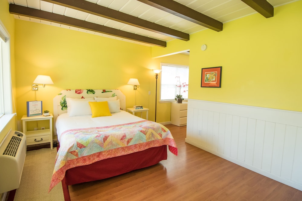 The Islander Inn - photo 5