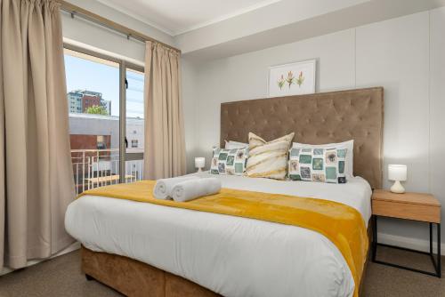 Mayfair 219
