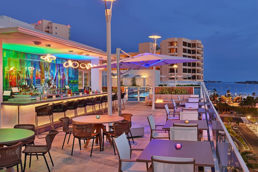 Art Ovation Hotel Autograph Collection — 4-Star Luxury Hotel in Sarasota, United States