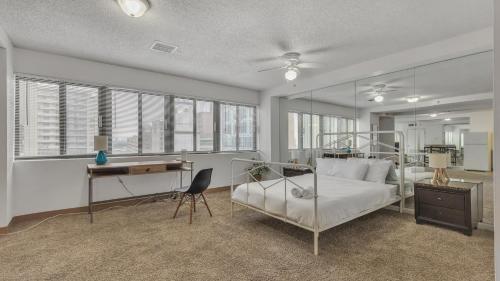 PP 514 City Chic in a Modern Studio Haven — 4-Star Luxury Hotel in Harrisburg, United States