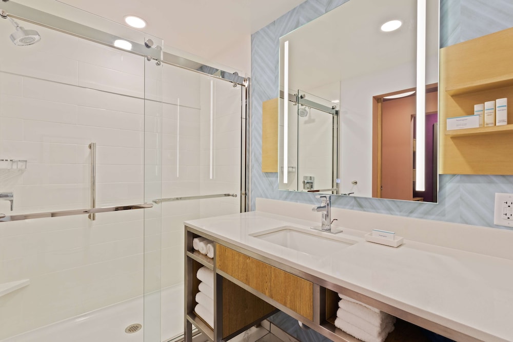 Hilton Garden Inn Homestead - photo 22