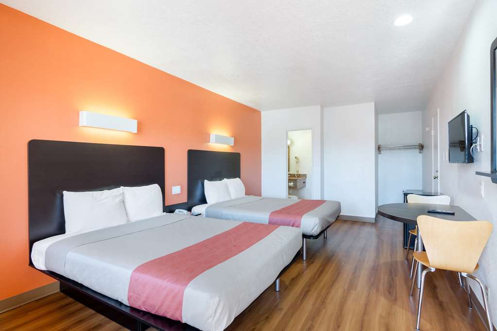 Motel 6 Santa Fe NM Downtown - photo 18