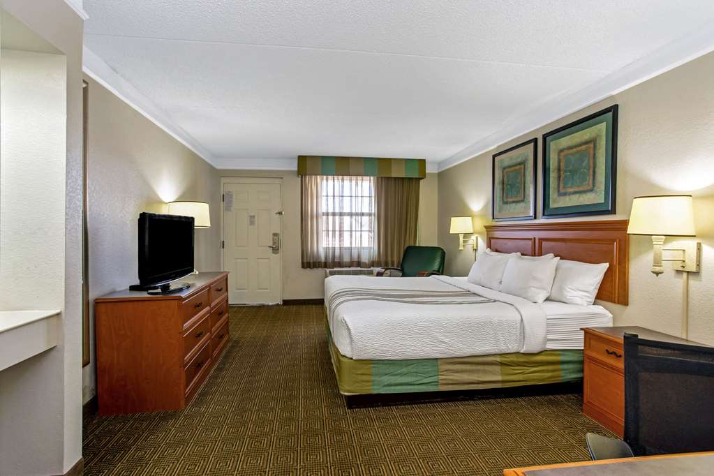 La Quinta Inn by Wyndham Denver Northglenn - photo 29