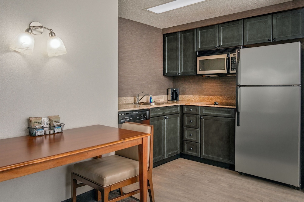 Residence Inn by Marriott Chesapeake Greenbrier - photo 21