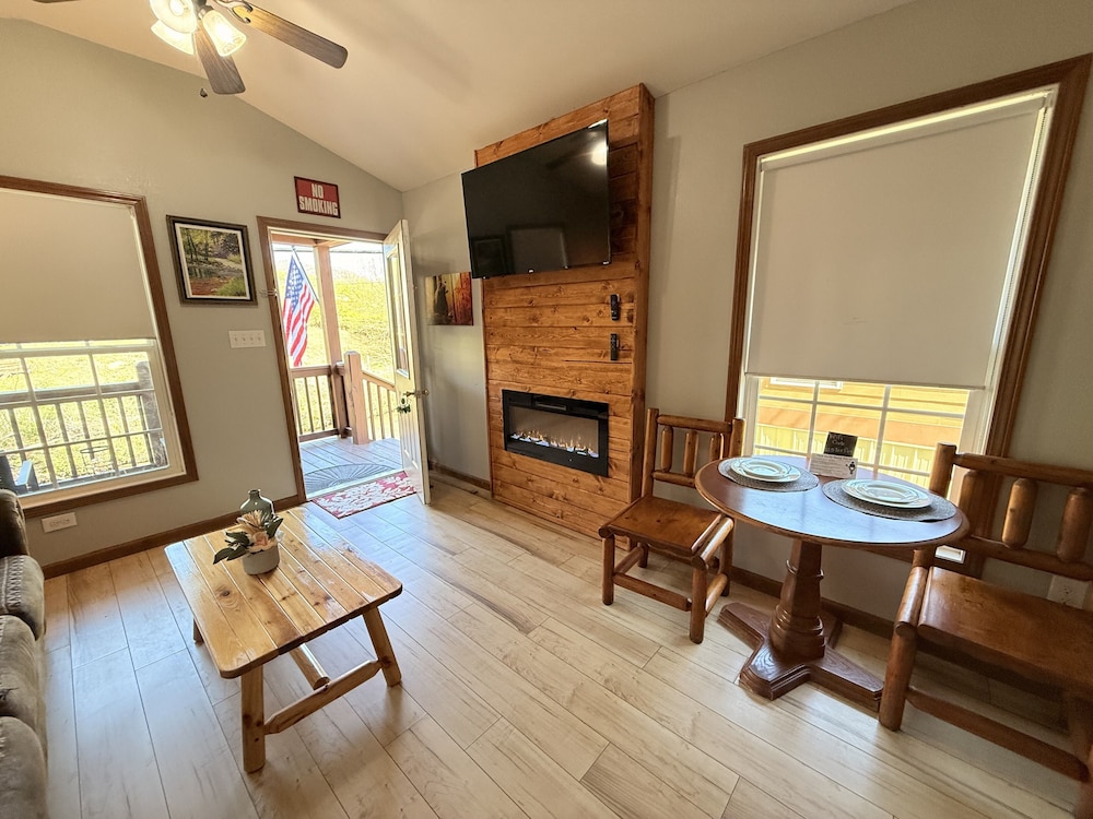 Qualla Cabins and Motel Cherokee near Casino - photo 4