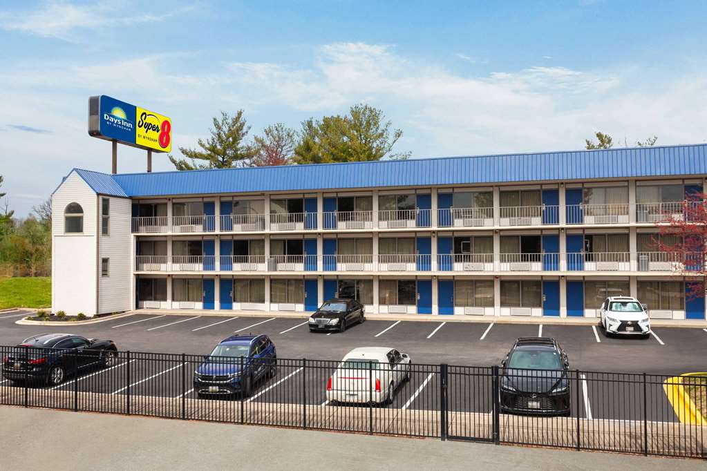 Days Inn by Wyndham Baltimore Northwest - photo 6