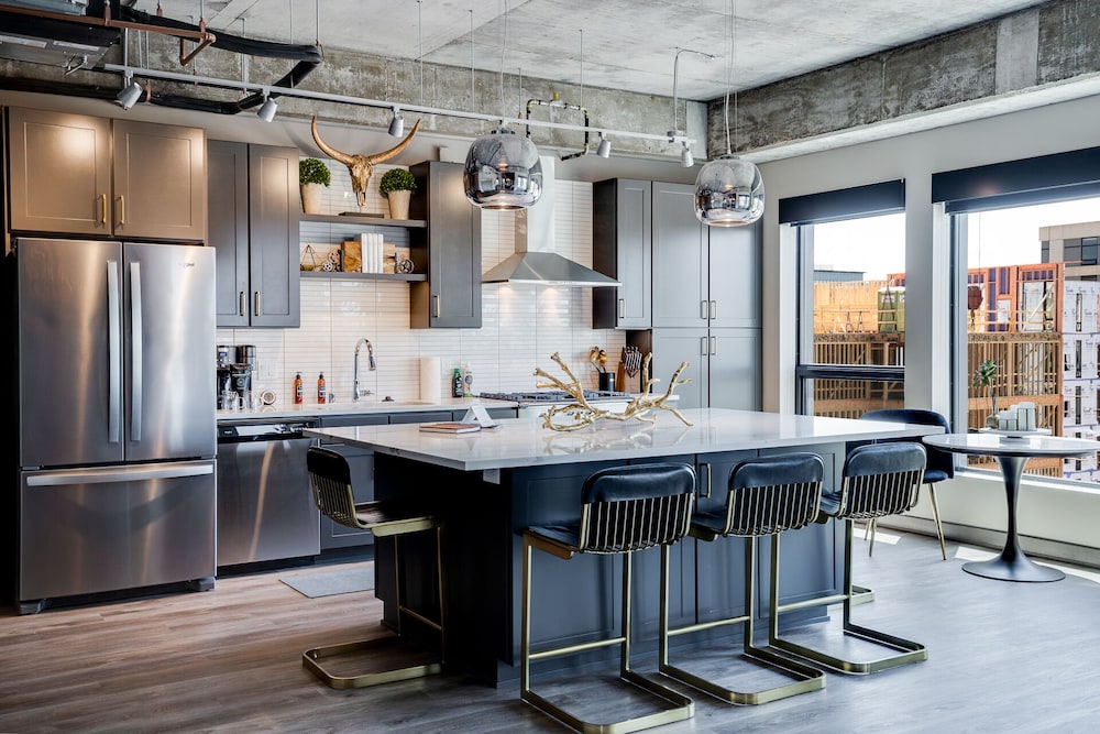 Sable 51 Luxury Two Story Loft Minneapolis — Minneapolis