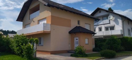 Apartmani Horvat Varaždinske Toplice — 4-Star Luxury Hotel in Varazdinske Toplice, Croatia