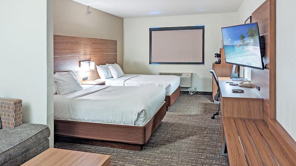 Estherville Hotel & Suites - photo 34