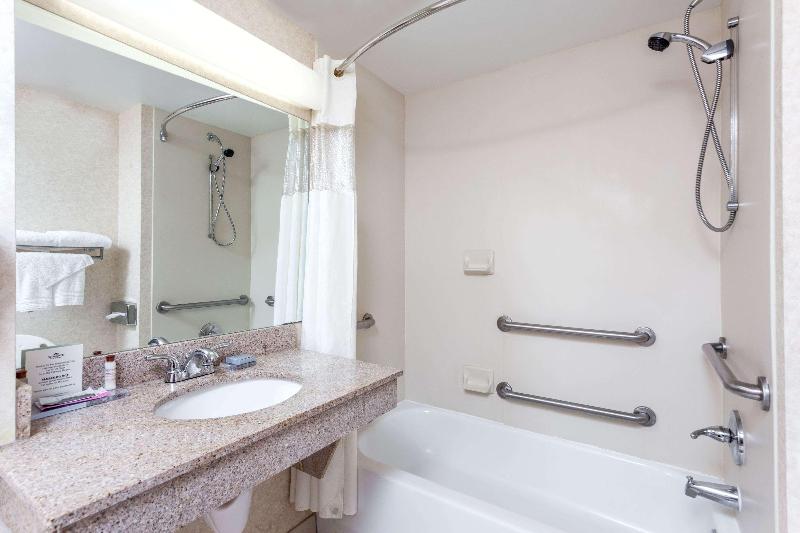 Wingate By Wyndham Atlanta Six Flags Austell - photo 20