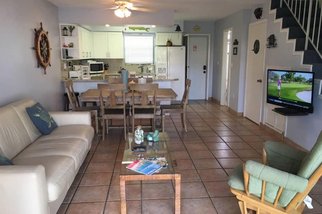 Licensed Mgr Modern Oceanfront Condo Beautiful Ocean Views Beach Resort 2 King Beds - photo 10