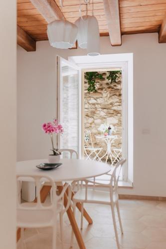 Charme in Centro with private parking — 4-Star Luxury Hotel in Ascoli Piceno, Italy