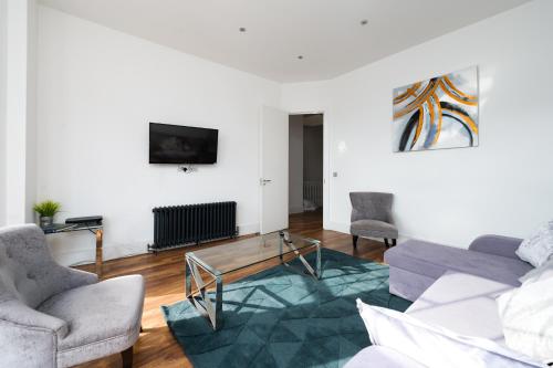 Stunningly Luxurious London Apartment — 4-Star Luxury Hotel in London, United Kingdom