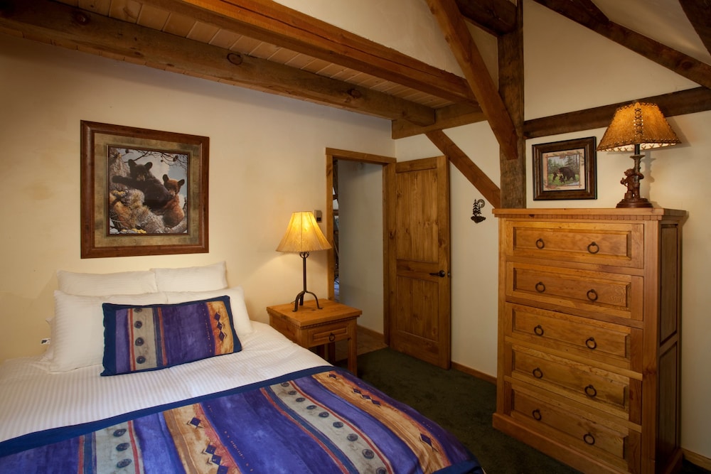 Cottam's Lodge by Alpine Village Suites - photo 14